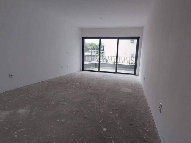 #1424 - Apartamento para Venda em Porto Alegre - RS